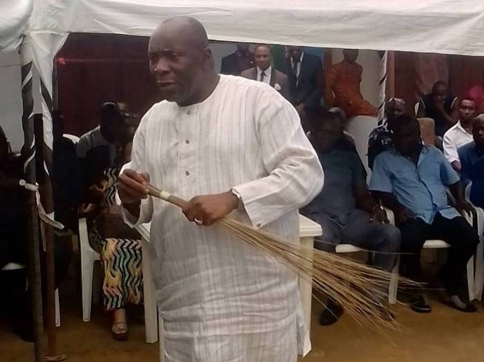 256 APC Ward Chairmen call for Udoedehe's removal as national secretary