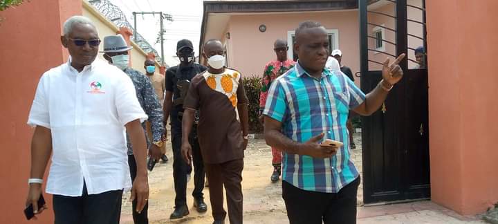 Sen. Enang commends Nya-Etok for excellent, first class delivery of new FGN/Novone Dream Garden Estate