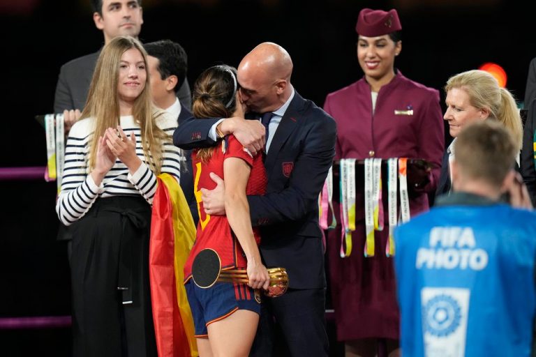 FIFA suspends Spanish football chief, Rubiales, after Hermoso kiss