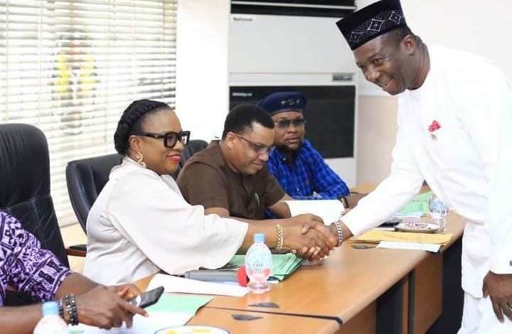 • Mr Okon Okon exchanging pleasantries with members of the Committee on Finance & Appropriations shortly after his presentation, last week