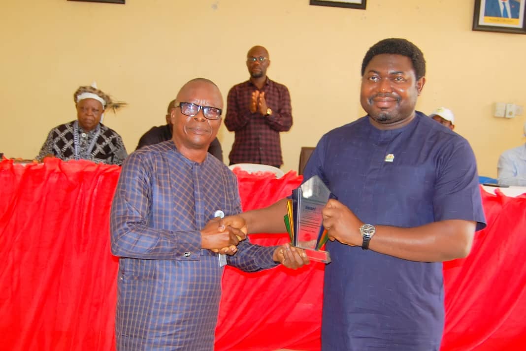 NOA honours Uyo LG Chairman with Special Achievements Award 