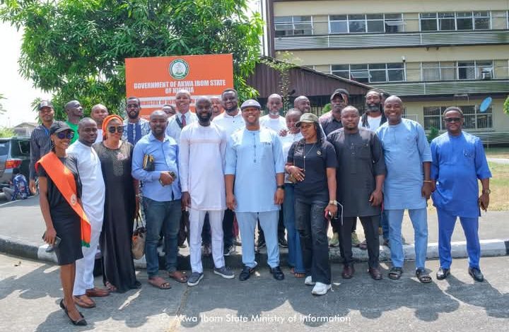 Journalists, online publishers pledge support for Gov Eno's administration 3 Journalists, online publishers pledge support for Gov Eno's administration