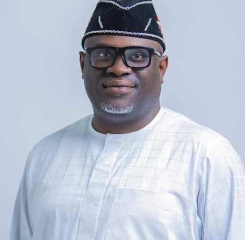 Aniekan Bassey distributes medical supplies to PHCs in Uyo Senatorial District