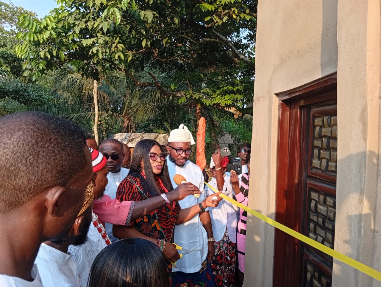 Aniefiok Ekpat donates water project to Ikot Etefia village in Ikono