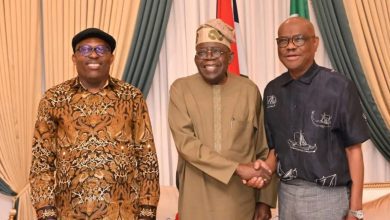 • President Bola Tinubu (m), FCT minister, Nyesom Wike (r) & Rivers State Governor, Mr Sim Fubara