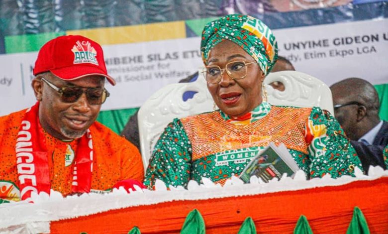 • Deputy Governor Akon Eyakenyi & the Chairman of Etim Ekpo LGA, Mr Gideon Uwah