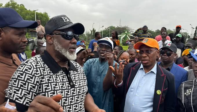 • Rotimi Amaechi & Dino Melaye at the protest.