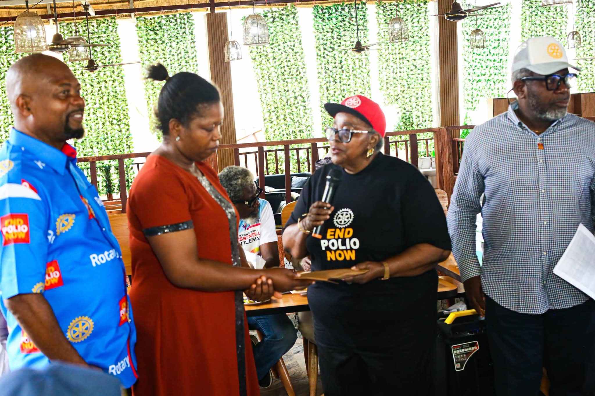 CREATE HOPE team of Rotary District 9142 donates N1m in business support to 10 indigent people in Enugu 8 CREATE HOPE team of Rotary District 9142 donates N1m in business support to 10 indigent people in Enugu