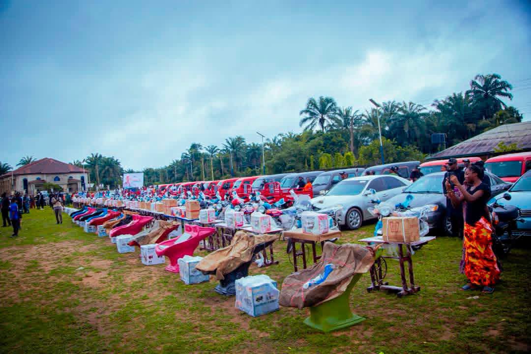 AKHA Speaker distributes cars, minibuses, tricycles to constituents 11 AKHA Speaker distributes cars, minibuses, tricycles to constituents