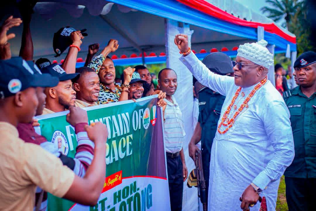 AKHA Speaker distributes cars, minibuses, tricycles to constituents 10 AKHA Speaker distributes cars, minibuses, tricycles to constituents