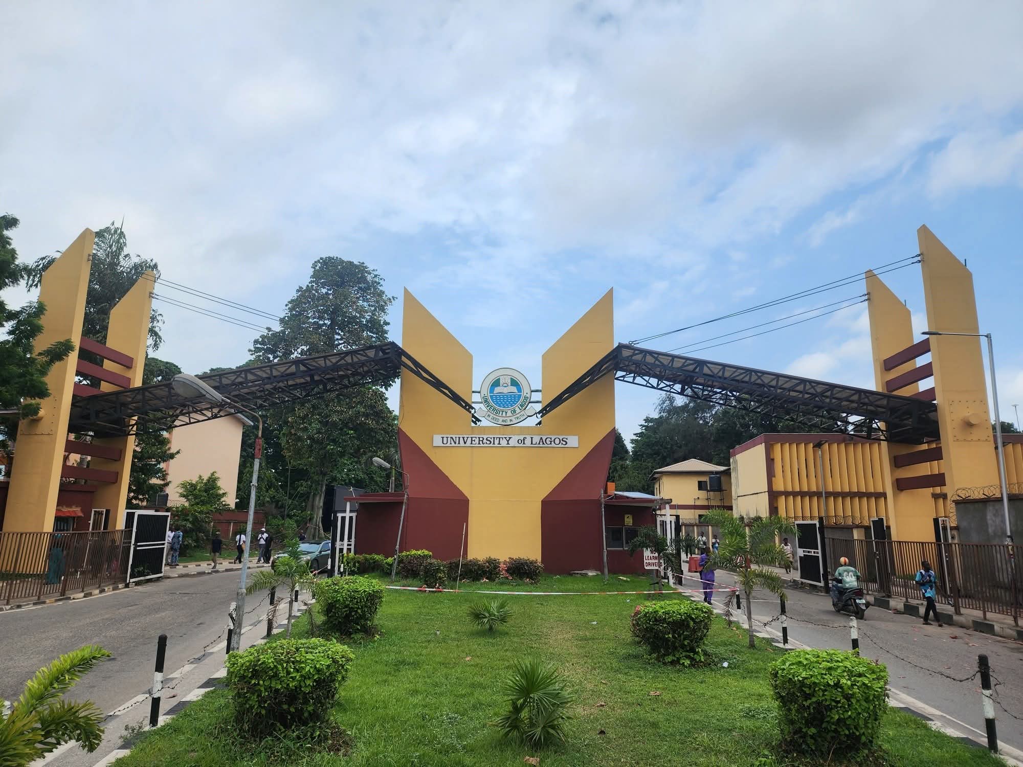 UNILAG Warns Female Students: ‘Do not shake hands snyhow with any man’ in safety advisory