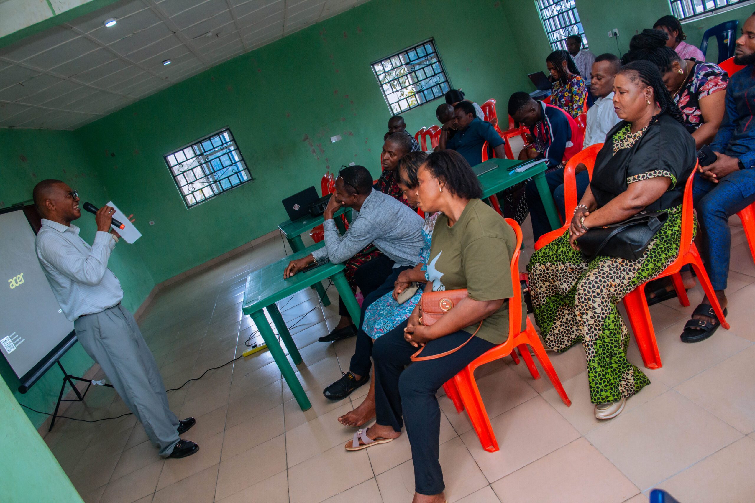 Akwa Ibom: PEER Foundation raises awareness on gas flaring, methane laws among petroleum host communities 9 Akwa Ibom: PEER Foundation raises awareness on gas flaring, methane laws among petroleum host communities
